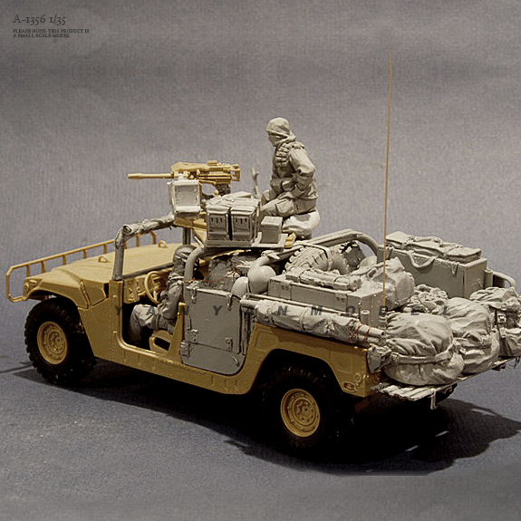 Model Kit Italeri - ชุดโมเดลทหารเรซิ่น1/35รูปไม่มีสีและประกอบเอง A-1356 (ทหาร2คน + แพ็คเกจอุปกรณ์)