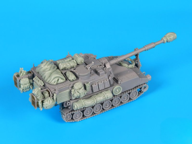 Model Kit Italeri - ชุดประกอบโมเดลเรซิ่นไดแคสต์ขนาด 1/72 M109 A6 Paladin พร้อมชุดอุปกรณ์เสริม