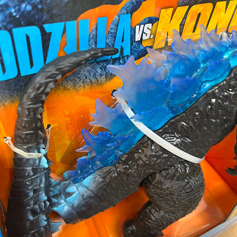 เพลย์เมทส์ ก็อดซิลล่า ปะทะ คอง - Model Kit Godzilla บทวิจารณ์และราคา